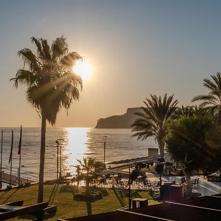 ホテル Corendon Hydros Club ケメル