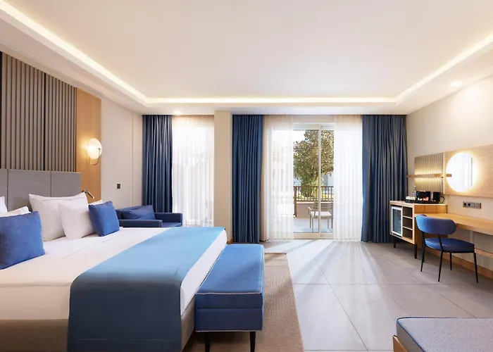 Aqi Hydros Club Hotel