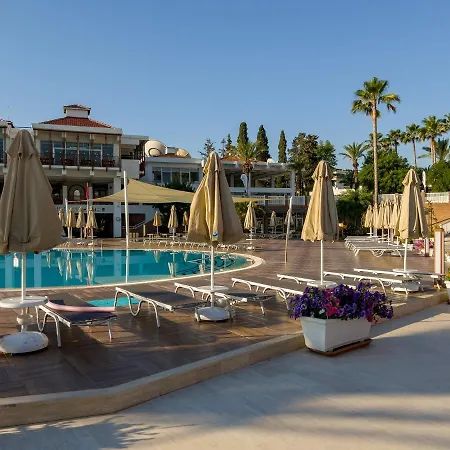 Hotel Aqi Hydros Club